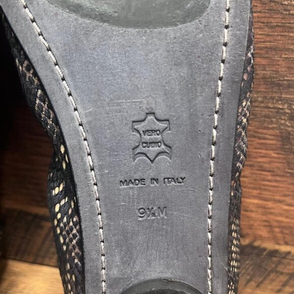 Donald J Pliner Women’s Abram Snake Black Fabric Slip On Flats Size 9.5 - Picture 7 of 8